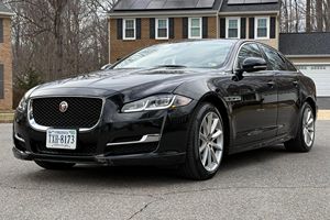สภาพดีเยี่ยม รถมือสอง Jaguar XJ R-Sport ปี 2018 - Product Image 6