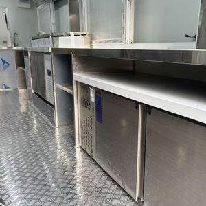 Camión y Remolque de Comida Móvil de Alta Calidad con Cocina de Acero Inoxidable Totalmente Equipada para Servicio de Helados y Comida Callejera - Product Image 6