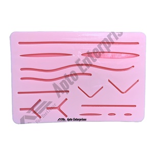 แบบจำลองผิวหนังซิลิโคนทนทานสำหรับฝึกเย็บแผล พร้อมเครื่องมือแพทย์ แผ่นฝึกเย็บแผล สำหรับการเรียนการสอนทางการแพทย์และการฝึกปฏิบัติทางศัลยกรรม - Product Image 1