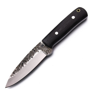 Couteau de chasse Skinner en Damas forgé à la main de qualité supérieure avec manche en bois durable Couteau Skinner en Damas fait à la main - Product Image 6