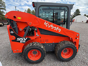 รถตักล้อยางขนาดเล็ก Kubota b SCL1000 ราคาถูก ขายดี ดีไซน์กะทัดรัด ประสิทธิภาพสูง มีสินค้าพร้อมส่ง จัดส่งรวดเร็ว - Product Image 6