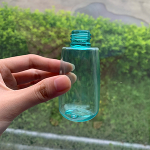 ขวดสเปรย์ละอองน้ำสำหรับสัตว์เลี้ยงพร้อมฝาปิดเครื่องพ่นสีขาวสำหรับน้ำหอมโทนเนอร์เครื่องสำอางขนาด50มล. โรงงานในเวียดนาม - Product Image 3