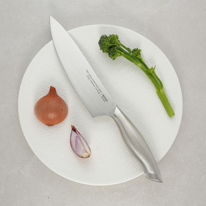 Couteau de chef classique Kuja Kudo P-02 - Acier inoxydable Damas, manche en bois, couteau de cuisine oriental - Product Image 1