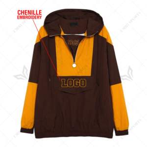 Chaqueta cortavientos con media cremallera Iota Phi Beta personalizada para senderismo, chaqueta impermeable para la lluvia, cortavientos griego, marrón y dorado - Product Image 1