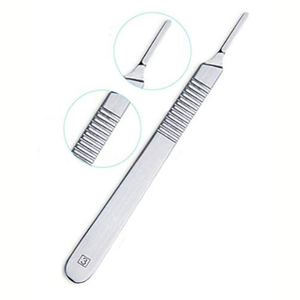 Poignée de scalpel en acier inoxydable de haute qualité, ergonomique et durable, conçue pour l'alimentation manuelle des instruments chirurgicaux orthopédiques - Product Image 1