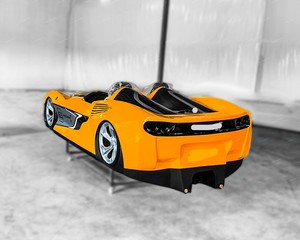 Bateau à réaction haute vitesse pour sports nautiques avec haut-parleur Bluetooth et design sportif - Product Image 1