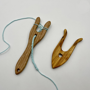 Tenedor de tejer Lucet de madera hecho a mano indio regalos de fiesta de moda hecho a mano 15cm estilo Simple Lucet Tenedor de tejer - Product Image 3