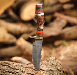 มีดล่าสัตว์เหล็กดามัสกัสขายส่ง มีดใบตายสำหรับตั้งแคมป์และทำกิจกรรมกลางแจ้ง พร้อมปลอกหนังอย่างดี มีดเหล็กสั่งทำพิเศษ - Product Image 3