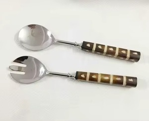 Ensemble de serveurs à salade de style vintage, ensembles en acier inoxydable avec manche en acrylique, cuillère et fourchette, ensembles de 2 pièces, ustensiles de cuisine - Product Image 5