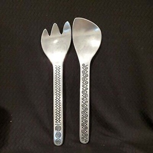Ensemble de cuillères et fourchettes à salade de créateur, poignée de tournant polie à la main, argent mat poli pour mariage - Product Image 4