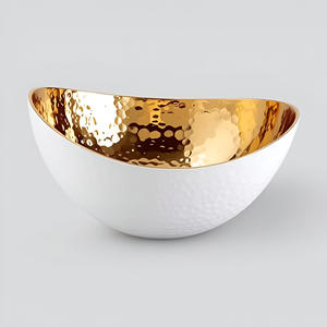 Bol élégant en aluminium martelé argenté, intérieur doré luxueux, décoration asymétrique moderne, personnalisable, écologique - Product Image 3