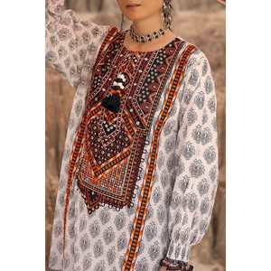 Traje de 3 Piezas para Mujer, Sin Costuras, Estampado y Bordado, Modelo CL-52540 - Product Image 3