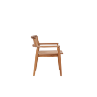 Chaise de patio en bois de teck avec dossier et assise en rotin d'Indonésie