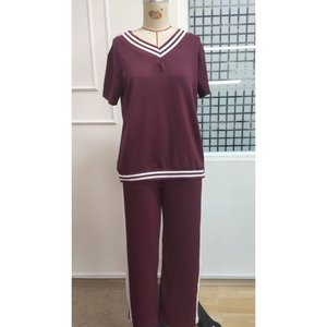 Conjunto de Dos Piezas para Mujer, Blusa de Manga Corta con Cuello en V de Viscosa de Dos Hilos y Pantalones, 35484 - Borgoña - Product Image 4