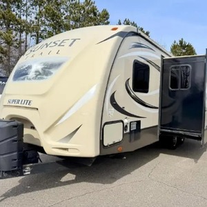 Fournisseur de remorques de camping d'occasion 2016 Cross Roads SUN SETs TRAIL 250 RB à vendre pour le camping - Product Image 1