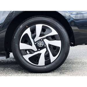 Toyota Aqua 2019, Auto Compacto Híbrido con Asientos de Cuero y Cámara Trasera - Product Image 4