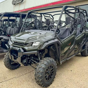 Real Selling Here 2025 Hondas Pioneer 1000-6 Crew Deluxe <b>UTV</b> ready for shipment - Product Image 1