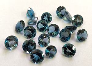 Topaze bleue de Londres naturelle coupe ronde 4mm à facettes-Topaze bleue de Londres en vrac ronde - Product Image 2