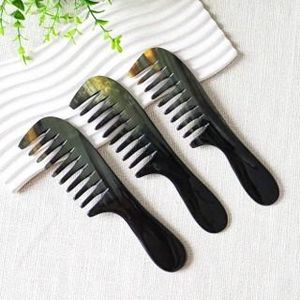 Peine de cuerno de búfalo de la mejor calidad para peinar el cabello Cuerno natural completo para extensiones de cabello Hecho en Vietnam US-Buffalo - Product Image 2
