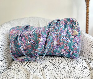 Bolsa de Viaje Tipo Tote Acolchada, Multifuncional, de Algodón con Estampado Floral Veraniego, Ecológica, Sostenible, Resistente y de Gran Capacidad - Product Image 2