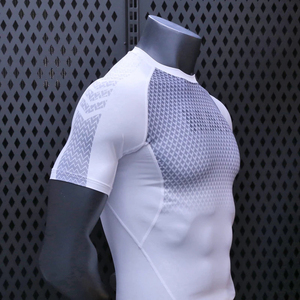 T-shirt de compression athlétique pour homme Saleh Enterprises, manches courtes, polyester et élasthanne de qualité supérieure, séchage rapide, coupe ajustée, fitness - Product Image 2