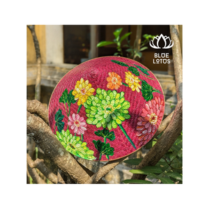 Sombrero cónico hecho a mano de Vietnam, hierba de juncia natural, sombrero de paja ecológico para agricultores y coleccionistas - Product Image 1