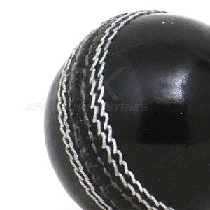 Pelota de Cricket de Alto Rendimiento, Núcleo Confiable, Superficie Duradera, Ideal para Prácticas y Partidos - Product Image 5