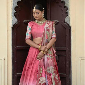 Conjuntos de diseño Pure Manipuri Silk Lehenga Print With Gota Patti Work Lehenga Choli with Dupatta para mujer - Product Image 1