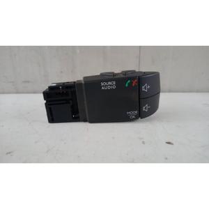 Palanca de Control de Radio para RENAULT Clio IV Sporter (13>18) 255522448R D4FD7 - Product Image 2