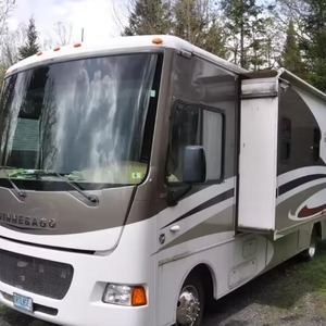 2024 <strong>Winnebago</strong> Vistaa 27P Class Motorhome Smart Forrd Chassis Spacious Interior Full Kitchen Leather Seats Sleeps 6 Left - Product Image 6