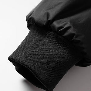 Chaqueta Bomber Personalizada con Mangas de Satén de Seda, con Forro de Tela Súper Suave y Forro Acolchado Cálido, Chaqueta para Hombre - Product Image 6