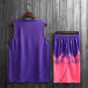 Conjuntos de uniformes de baloncesto BSCI, poliéster, ropa deportiva Pantalones cortos y conjuntos de baloncesto de secado rápido transpirables Uniforme de baloncesto para adultos - Product Image 2