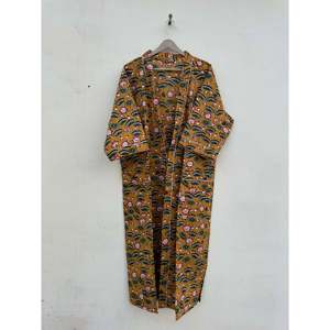 Robe kimono en coton à motif floral avec silhouette ample, imprimé au bloc artisanal, peignoir à taille naturelle - Product Image 2
