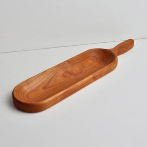Plato largo hecho a mano de madera para servir comida con asa, platos de madera reutilizables para servir cena, logotipo personalizado disponible - Product Image 1