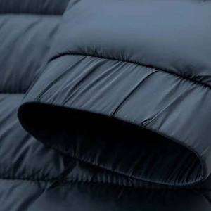 Service OEM Design du Pakistan Vente en gros Veste à bulles en nylon personnalisée Vestes matelassées à capuche d'hiver pour hommes amovibles - Product Image 3