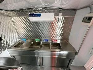 Fully Equipped Multifunctional Food Trailer Customised Mobile <b>Bar</b> & Fast Food Truck New Condition Sale Mobile Restaurant - Product Image 6