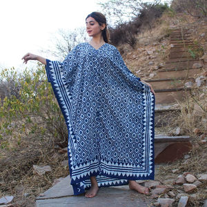 Caftán ecológico de algodón 100%, estampado elegante, elegante, con borde azul, estampado a mano, cómodo caftán informal de longitud media - Product Image 1