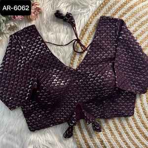 Très belle blouse brodée de soirée de créateur pour femmes indiennes blouse readymade cousue à bas prix en gros - Product Image 6