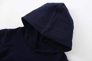 Sudadera con Capucha Moderna para Niños de Otoño, Corte Regular, 100% Poliéster, Ligera y Cálida para Jugar, Viajar y Uso Casual - Product Image 3