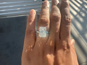 Anillo Chapado en plata de ley 925 sólida, anillo de compromiso de diamante radiante de 5 quilates, un gran diamante para anillo de moda para mujer - Product Image 4