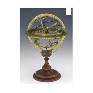 Esfera armilar Náutica de latón de estilo antiguo con anillos celestes giratorios perfectos para la decoración marítima vintage - Product Image 1