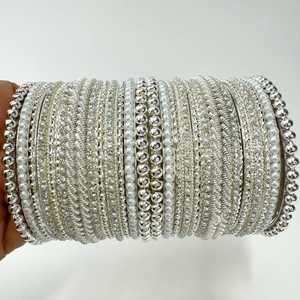 ชุดเครื่องประดับเจ้าสาวอินเดียใส่สบายสำหรับงานปาร์ตี้งานแต่งงานกำไลไข่มุกชุบเงินและชุด churiyan - Product Image 5