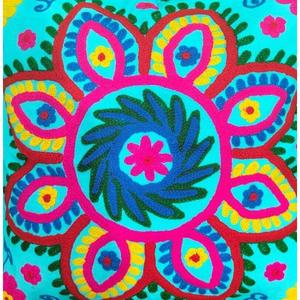 Fundas de Cojín Bordadas con Flores Multicolores Hechas a Mano, 16x16, Decorativas, Lavables, para Sofá o Cama - Product Image 3