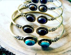 Bracelet manchette femme style bohème en pierres naturelles, plaqué argent, pierre de lune et lapis-lazuli, pour fête, mariage, cadeau - Product Image 1