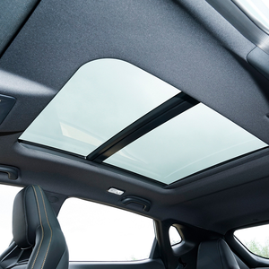 Véhicule utilitaire sport compact d'occasion à essence avec des caractéristiques modernes, exporté du Japon, vérifié, d'occasion, prêt à rouler - Product Image 2