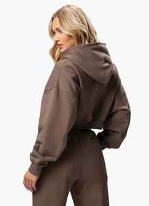 Conjunto Deportivo Informal de Invierno para Mujer, Sudadera Corta y Pantalones Jogger, Estampado, Transpirable, Ecológico, Holgado, Hombros Caídos, Hecho en Pakistán - Product Image 3