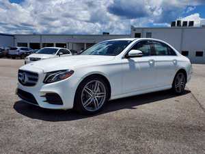 NUOVA MERCEDES-BENZ E300 4MATIC Trazione Integrale SLR 5.4 Mc 2024 in Condizioni Eccellenti Auto Sportiva 625CV Trasmissione Automatica - Product Image 5