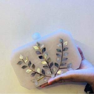 กระเป๋าคลัทช์สำหรับสุภาพสตรีทำด้วยมืองานอะคริลิคสีสันสดใสงานปาร์ตี้งานแต่งงาน - Product Image 4