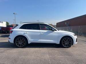 Nuevo/Usado Audi SQ5 3.0T quattro SUV 2024, Gasolina, Automático, Cuero, R18, Cámara 360, Premium Plus, Tracción en las Cuatro Ruedas - Product Image 4