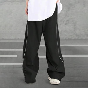 Pantalon coupe-vent avec logo personnalisé Pantalon léger et imperméable avec options de broderie ou d'impression pour le sport et l'extérieur - Product Image 6